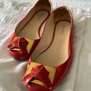 Prada flats size 38